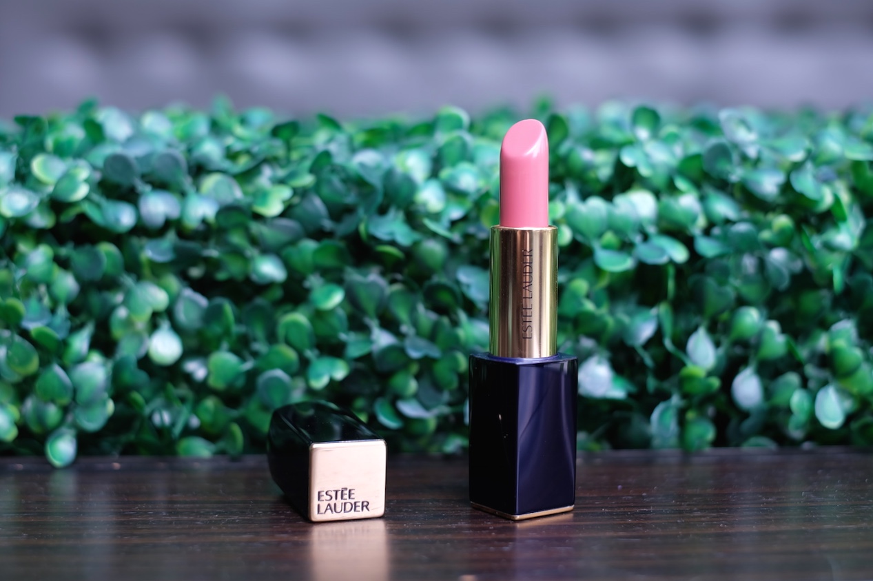 Estee Lauder Lipstick Doesn't Smell Like You Remember
